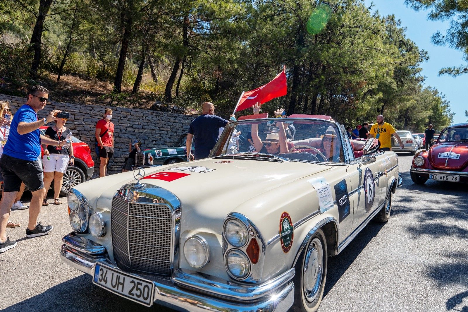 Klasik otomobiller Bodrum'da buluştu