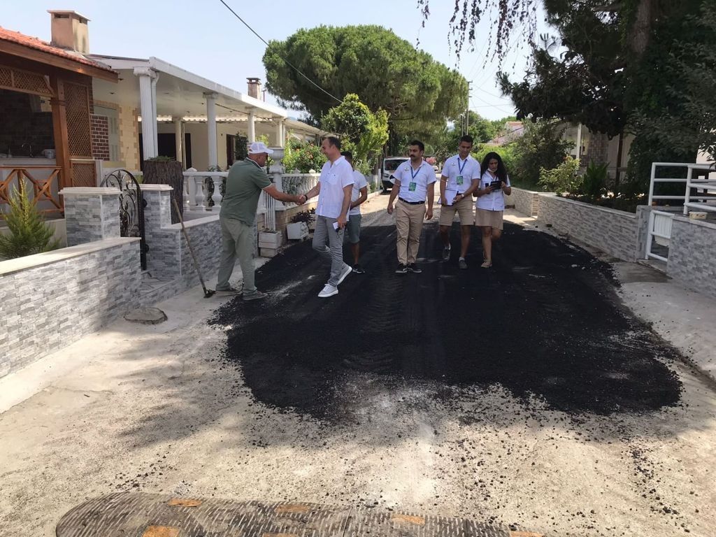 Belediye başkanının makamı sokaklardır
