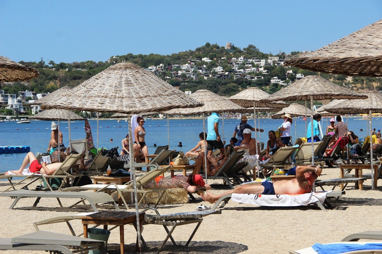 Bodrum'da 1,5 milyonluk nüfus 900 bine düştü