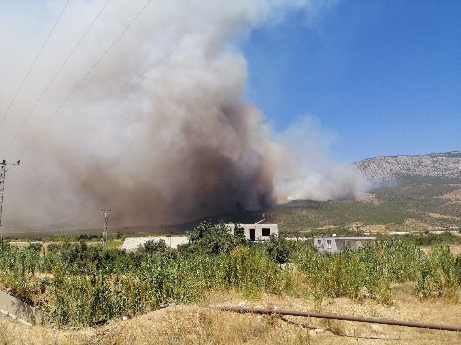 Bu kez Silifke.. Orman yangını büyüyor