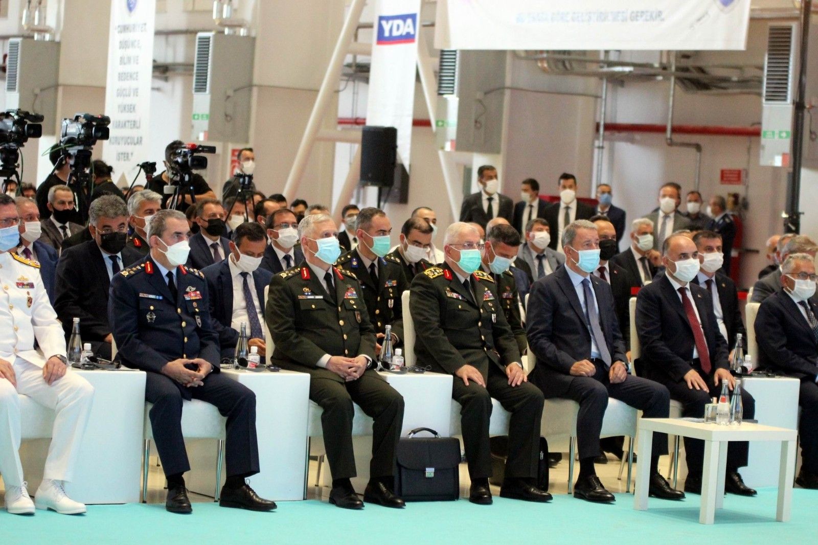 Cumhurbaşkanı: Peşkeş çekiyorlar dedikleri projeler en kritik yatırımlar