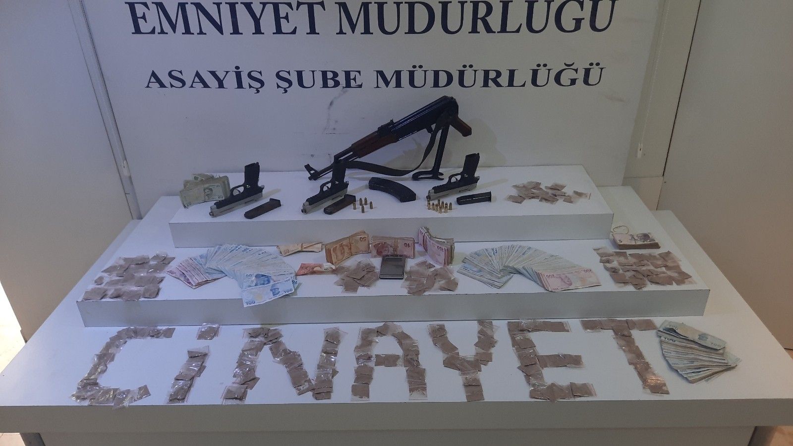 Husumeti uzun namlulu silahlarla çözmeye çalıştılar; 1 ölü 1 yaralı
