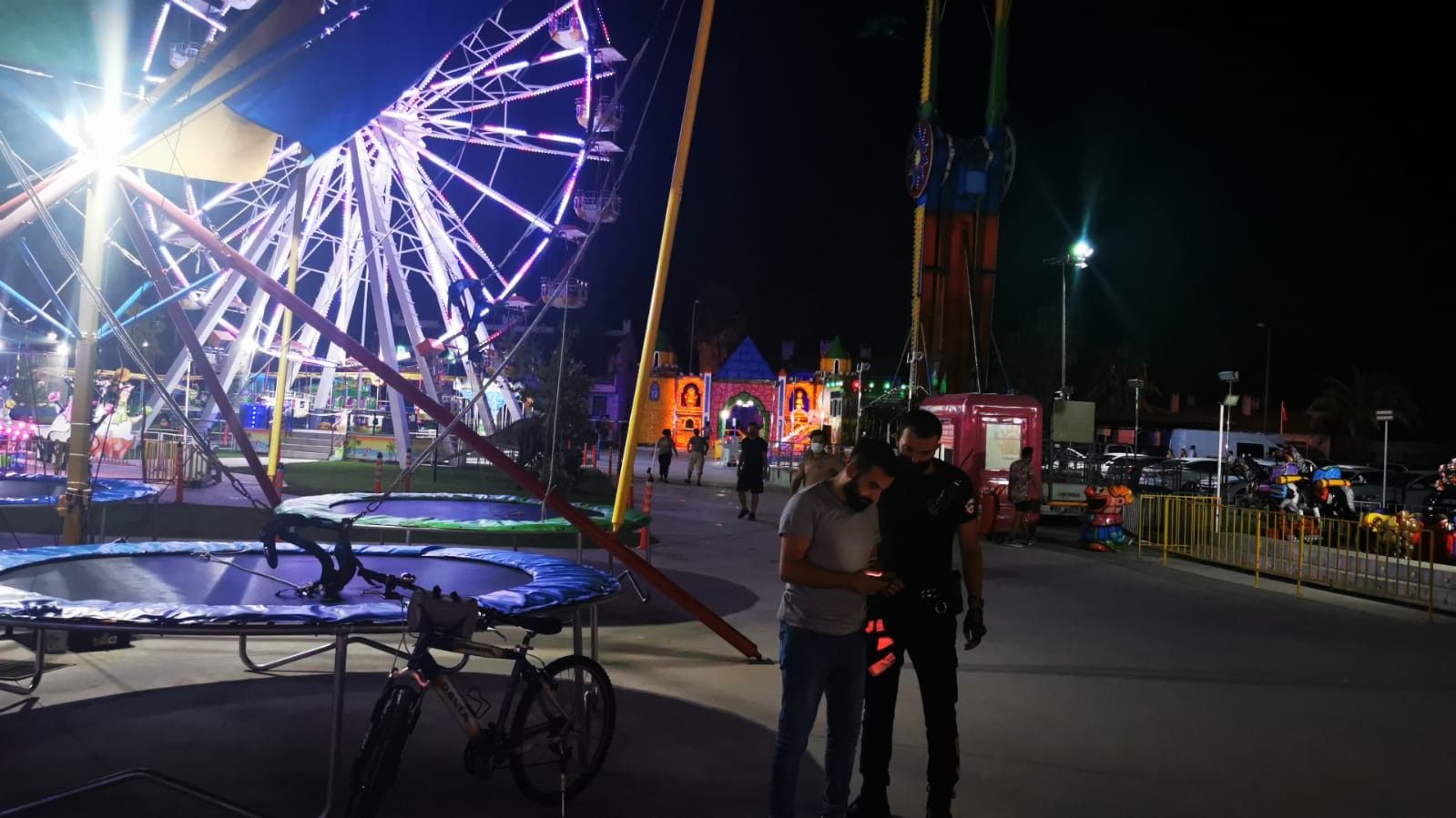 Lunaparkta pompalı tüfek dehşeti