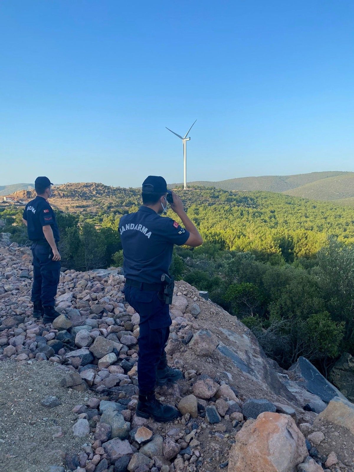 Çeşme'deki ormanlık alanlarda devriye nöbeti