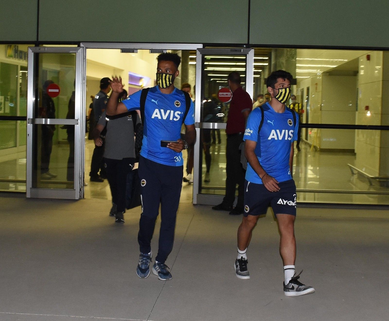 Fenerbahçe, İzmir'e geldi