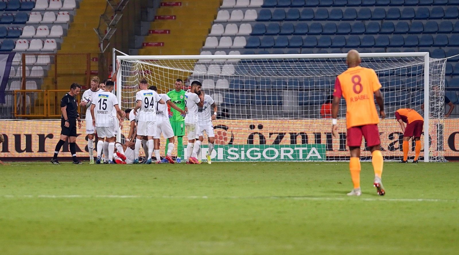 Galatasaray, 2-0 öndeyken puan kaybetti