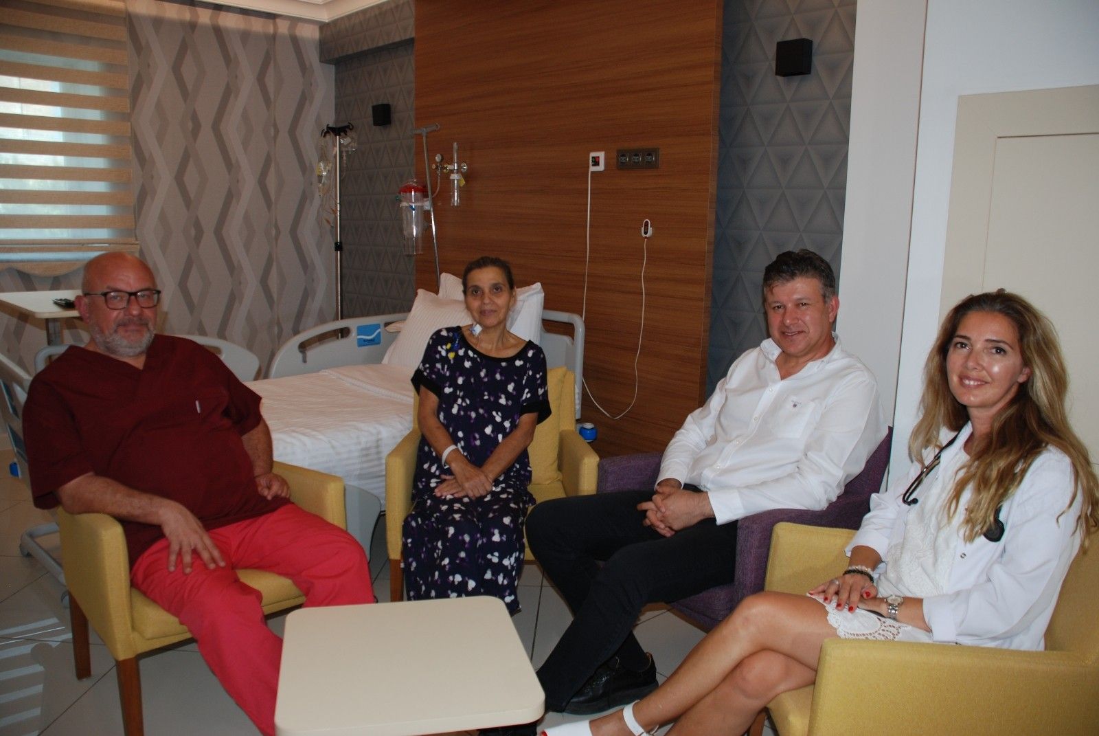 İzmir' de sağlık bulan Şükran Küçük, ameliyatını ABD'li doktorlara izletecek