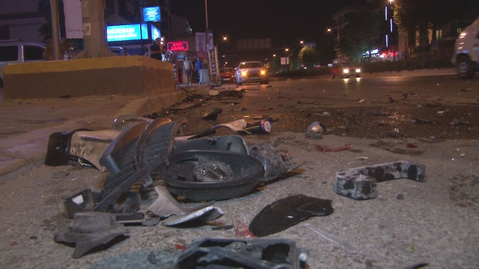 Karşıyaka'da feci kaza
