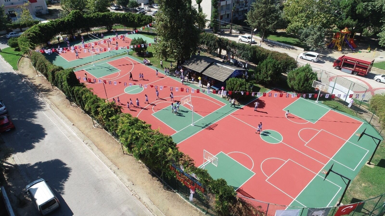 Yenilenen Eftal Doğru Spor Tesisleri, sporcularla buluştu