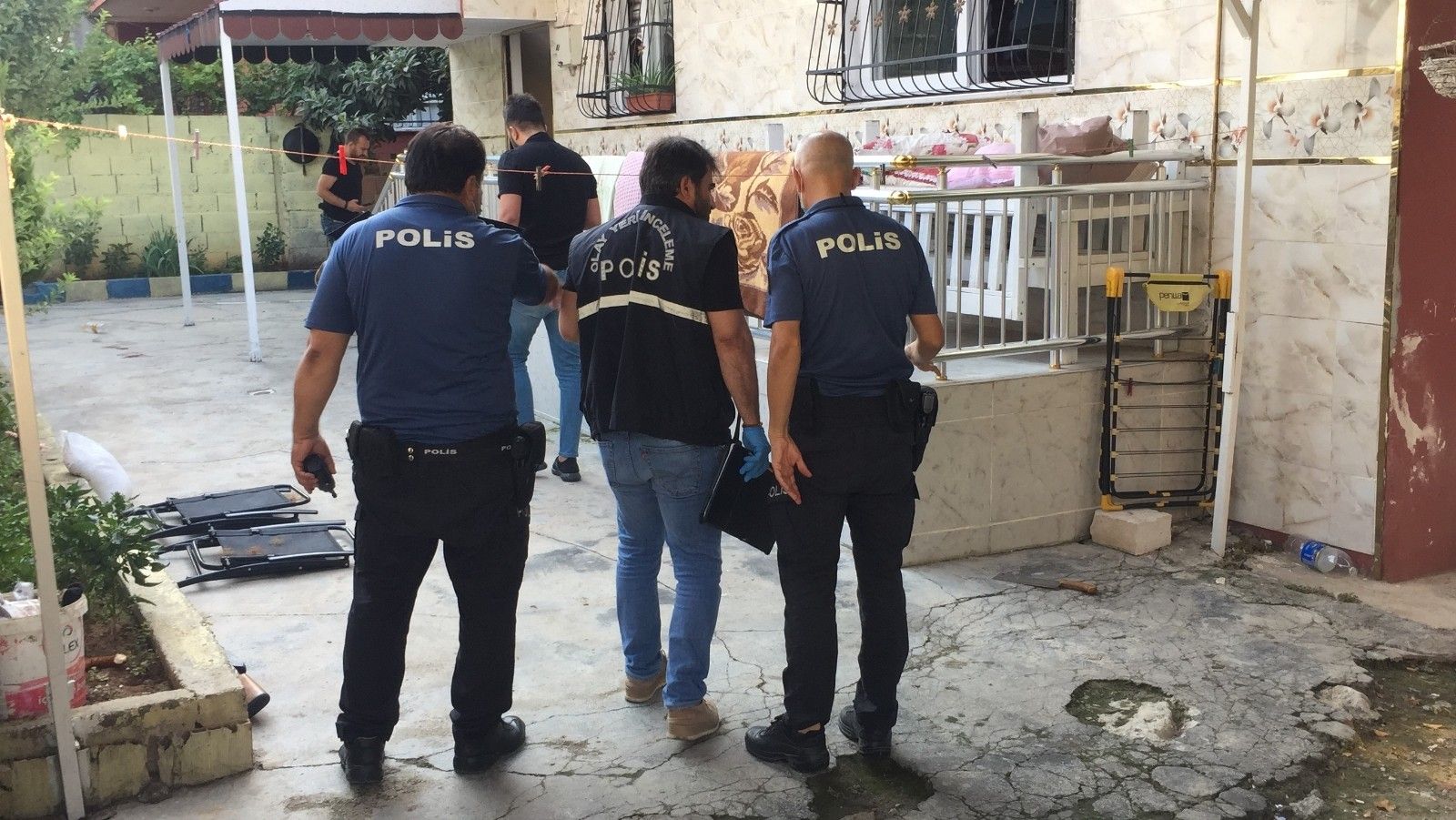 Baba oğulun kavgasında kan aktı; 1 ölü