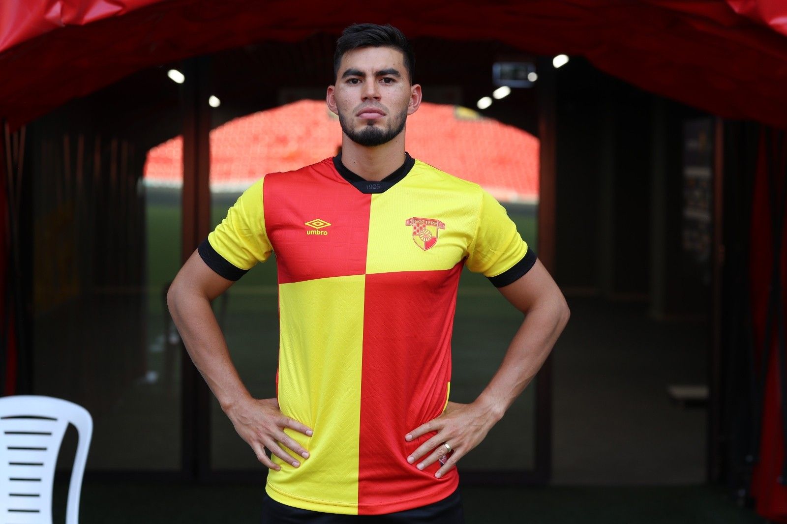Göztepe Venezuelalı stoperle anlaşma imzaladı