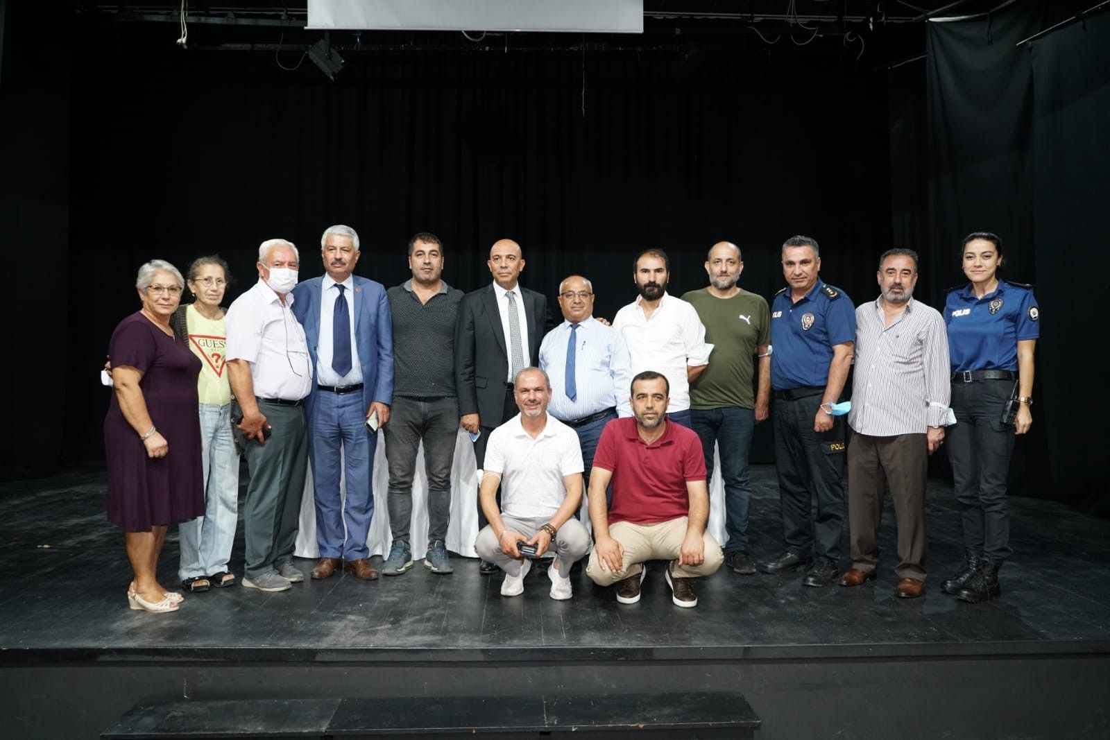 İzmir İl Emniyet Müdürü Şahne muhtarlarla buluştu