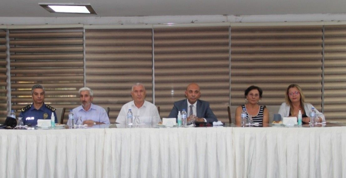 İzmir Emniyet Müdürü Şahne, muhtarları dinledi