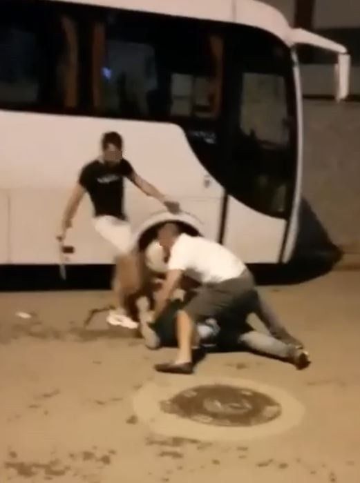 Kadın Kolları Başkanı'na palalı saldırı