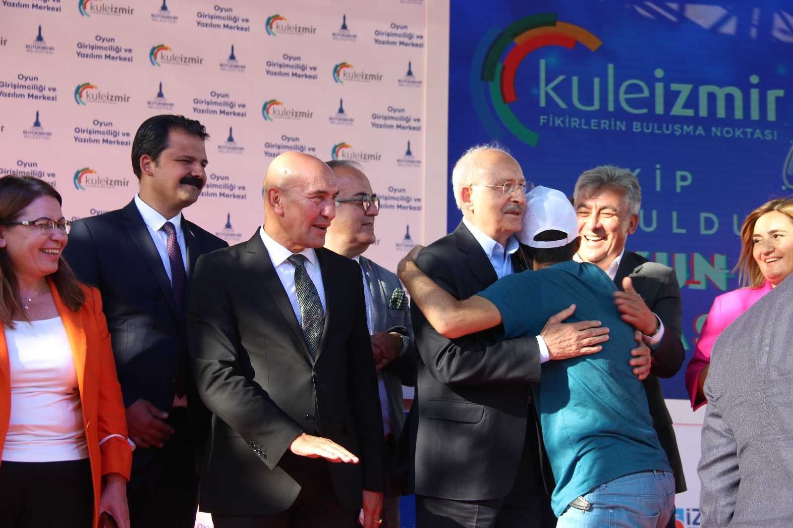 Kuleizmir oyun ve yazılım sektöründe gençlere kucak açıyor