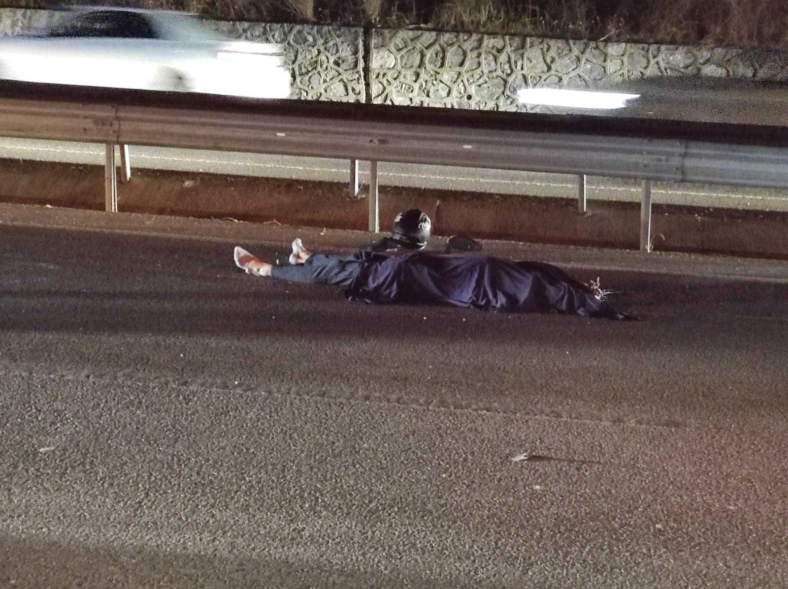 Motosikletiyle kaza yapan sürücü hayatını kaybetti