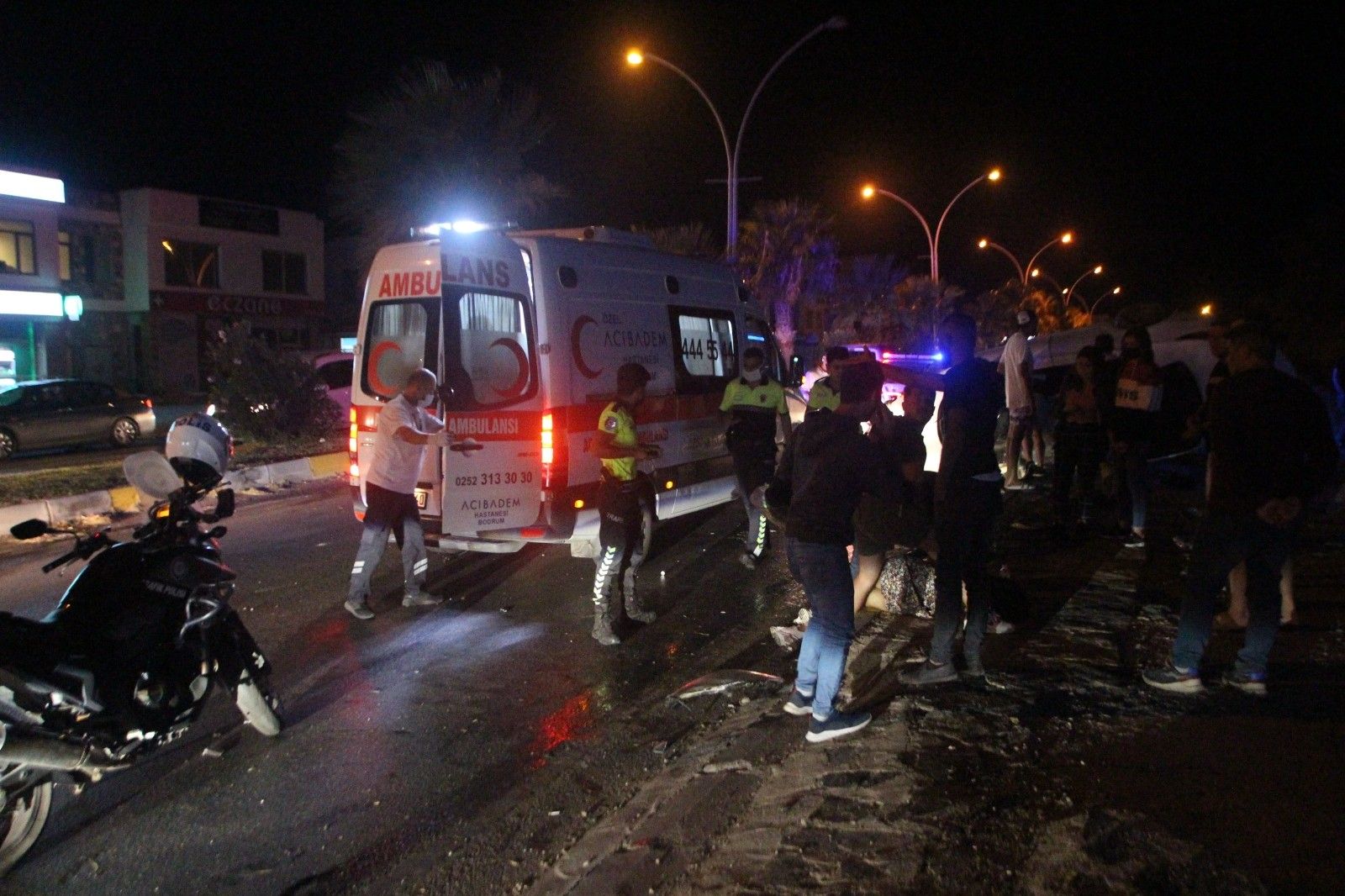 Turistlerin gece gezmesi kötü bitti