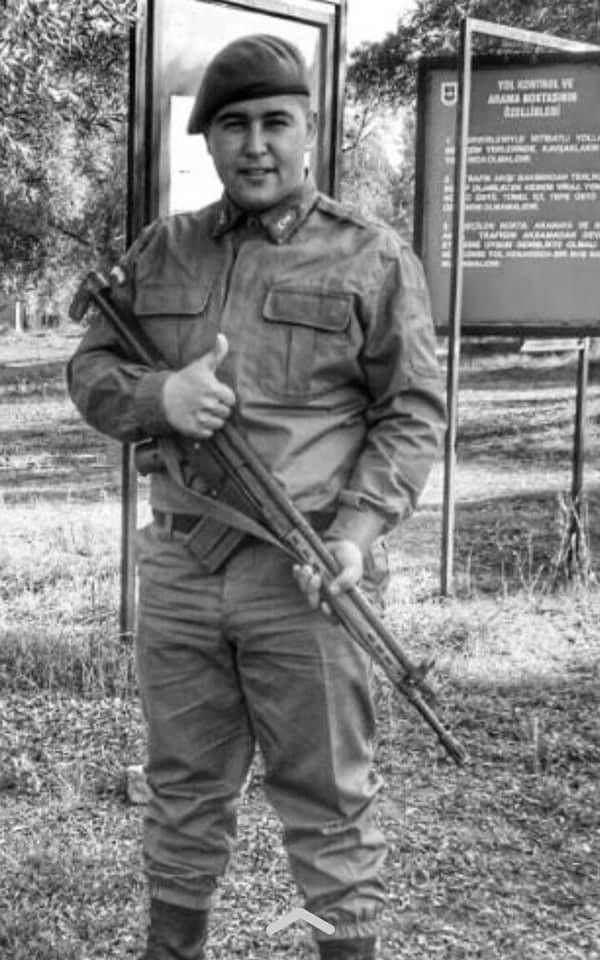 Yangında bir tek şehidin emanetleri ve Türk bayrağı yanmadı