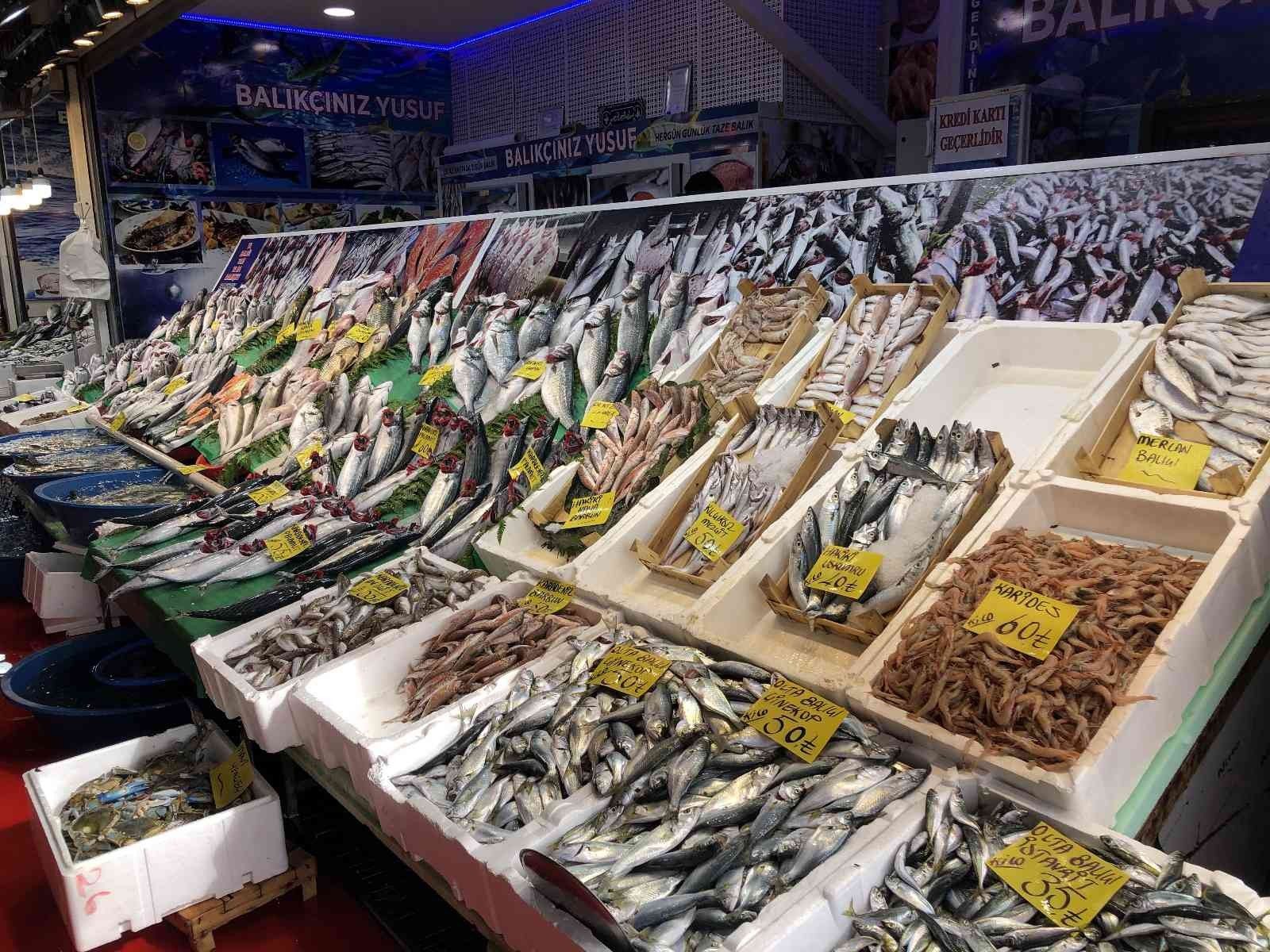 Av yasağı kalkınca balık tezgahlarında çeşit çoğaldı