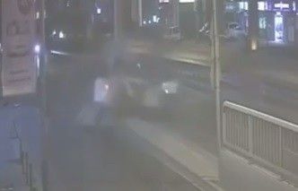 Gaziemir'de bir kişinin hayatını kaybettiği kaza kamerada