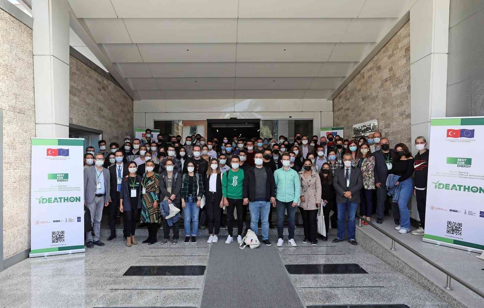 "Hidrojenli otobüs 5 yılda 13 bin ağacı kurtarıyor"