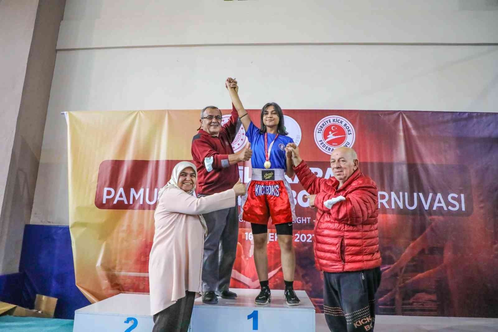 Kıck Boks turnuvasına Denizli damgası