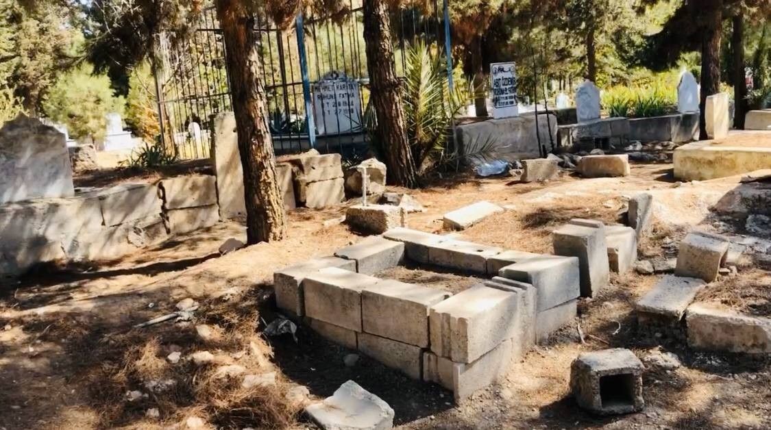 Mezar soyguncuları musluk bırakmadı