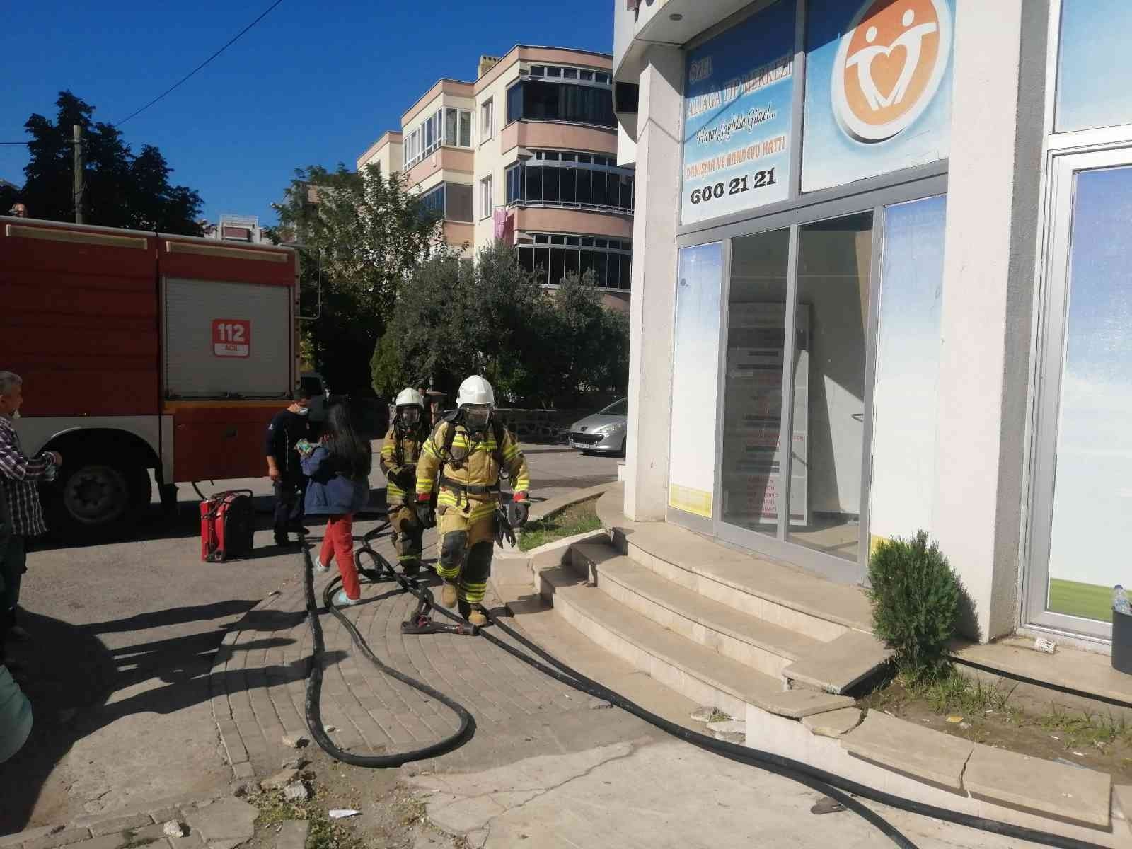 Tıp merkezinde çıkan yangın panik yarattı