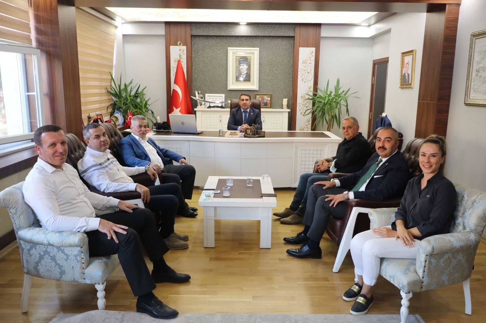 Torbalı'da yarım kalan belediye binası hükümet konağı oluyor