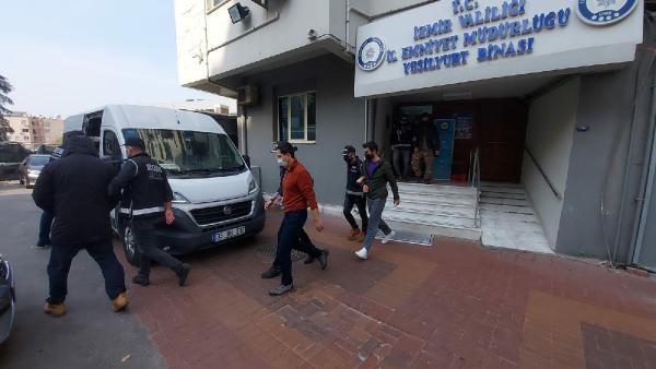 İtalya'ya kaçmak isteyen FETÖ şüphelileri yakalandı