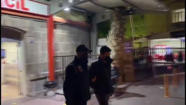 İzmir merkezli FETÖ operasyonunda 76 gözaltı