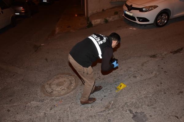 İzmir'de bıçaklı kavgaya dönüşen tartışmada 1 ölü, 5 yaralı 