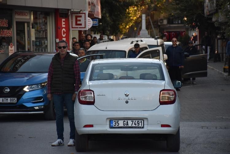 İzmir'de zaman durdu