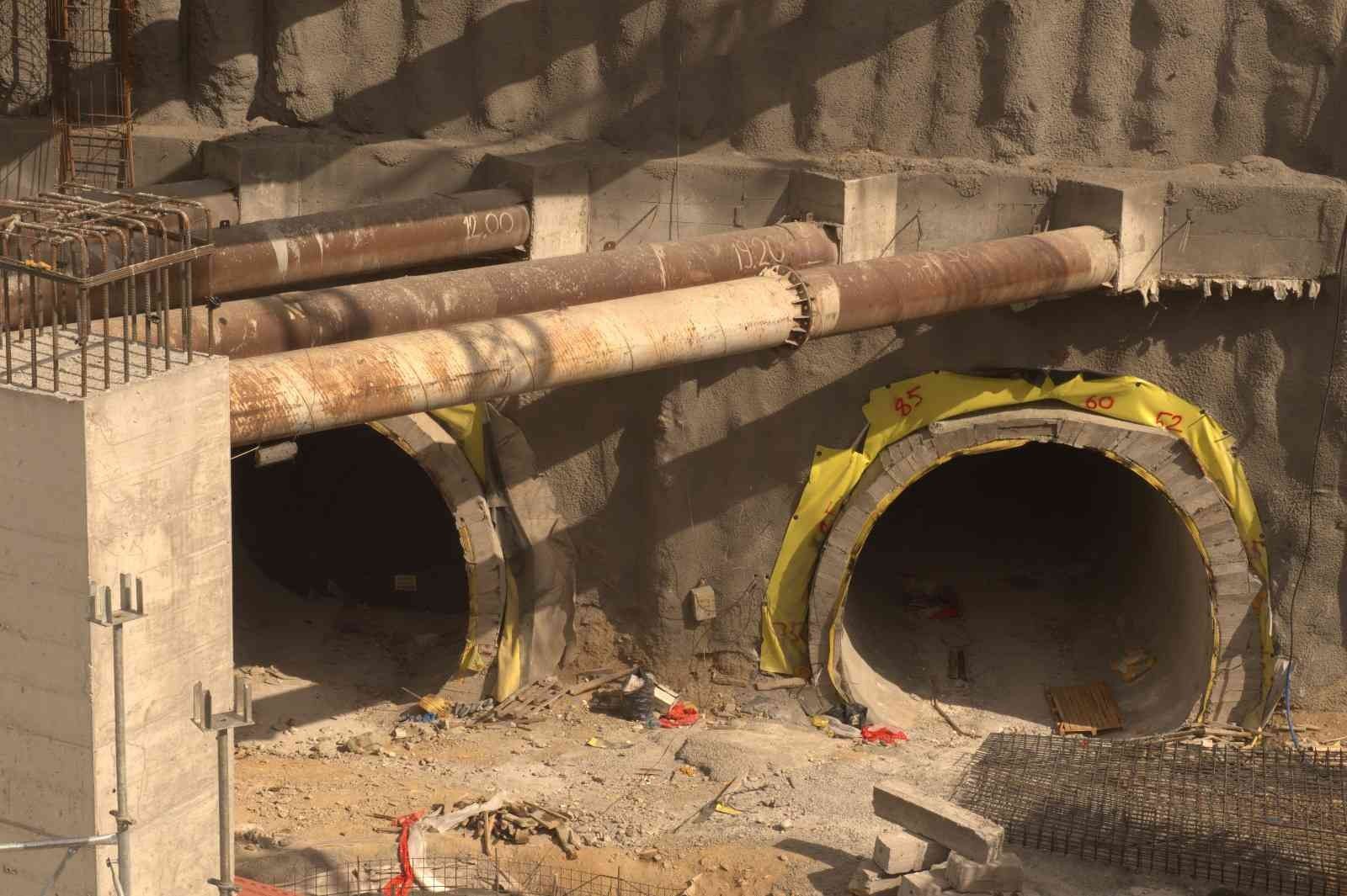 Metro çalışmalarında sıra istasyonlarda