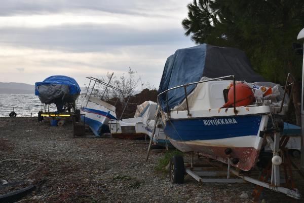 Seferihisar'da 2 tekne alabora oldu