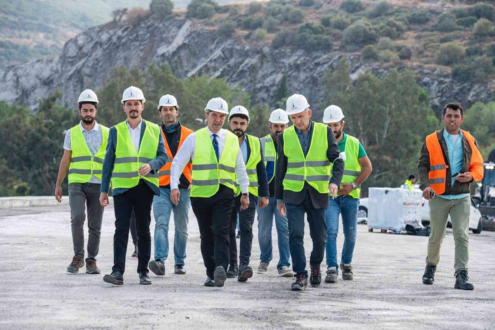 "Yeni yılda İzmir trafiği nefes alacak"