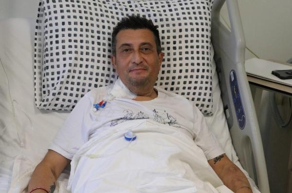 15 saatte peş peşe 3 böbrek nakli yaptılar