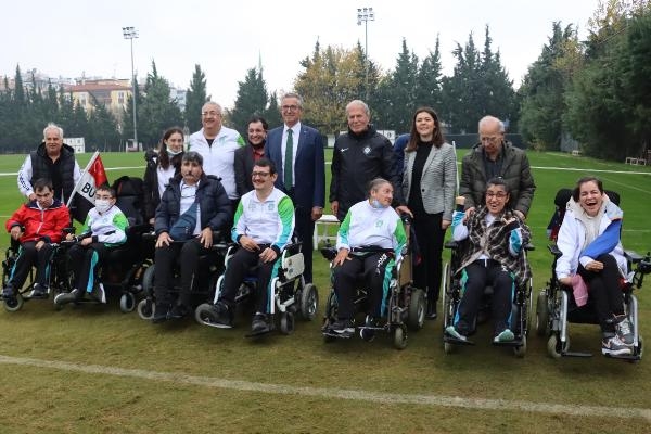 Altay'ın özel ziyaretçileri