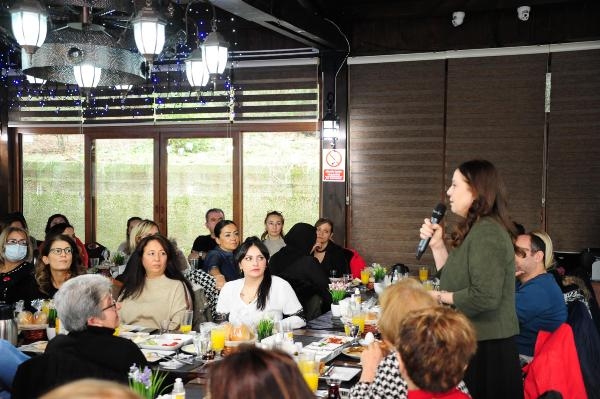 Başkan Çalkaya, aile birlikleri ile eğitimi konuştu