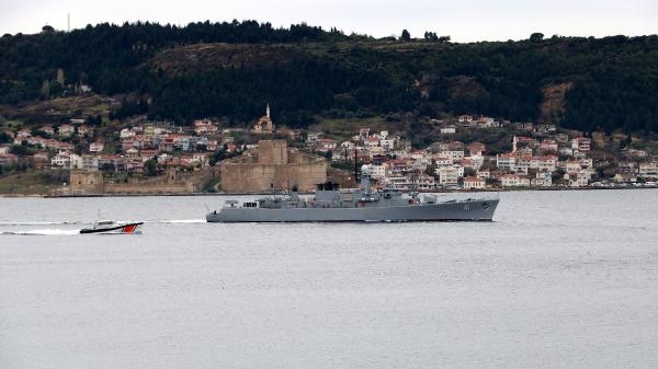 Bulgar savaş gemisi 'Drazki, Çanakkale Boğazı'ndan geçti