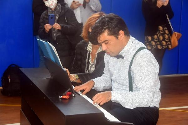 Engelli bireyler sanat şöleninde eğlendi