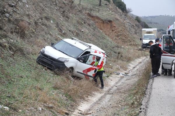 Freni tutmayan TIR konvoya daldı: 2 yaralı