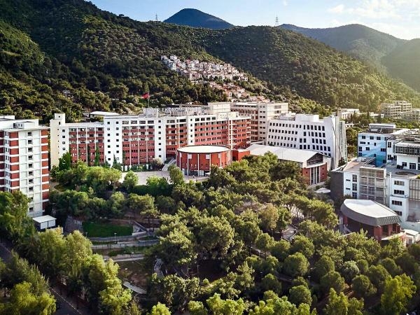 Gençler için 'sosyal' ve 'bilimsel' iş birliği