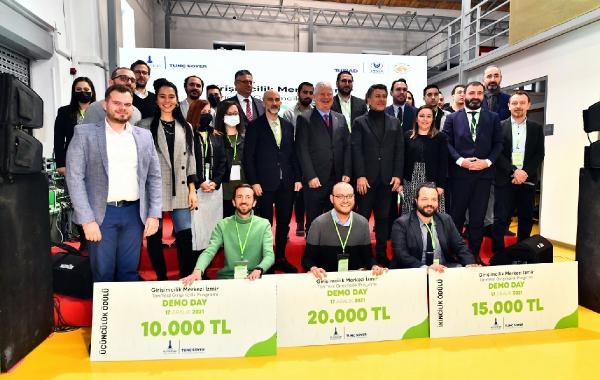 Girişimcilik Merkezi İzmir'de ilk ödüller sahiplerini buldu