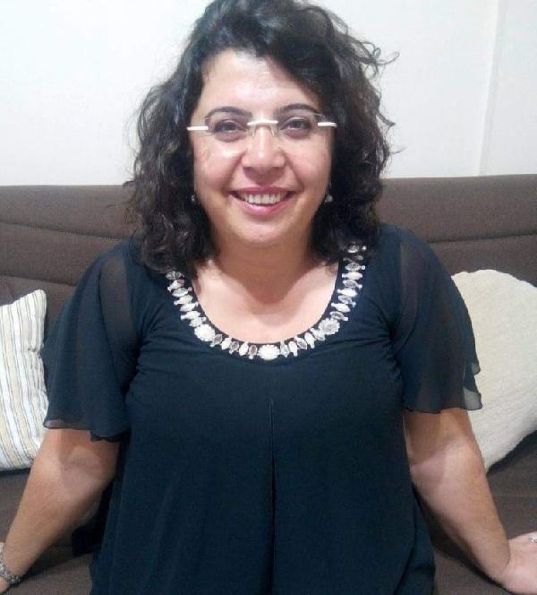 Koronavirüsten hayatını kaybeden ebe için hastanede tören