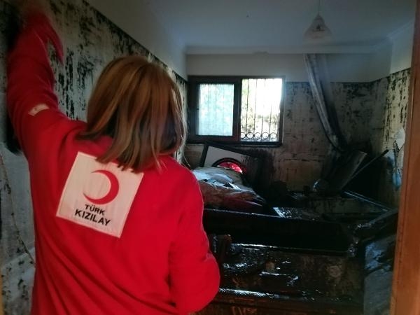 Marmaris, 200 kamyon balçıktan temizlendi