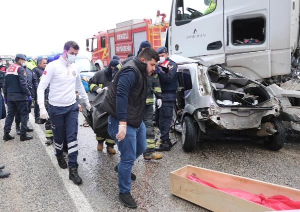 Şerit ihlali yapınca canından oldu