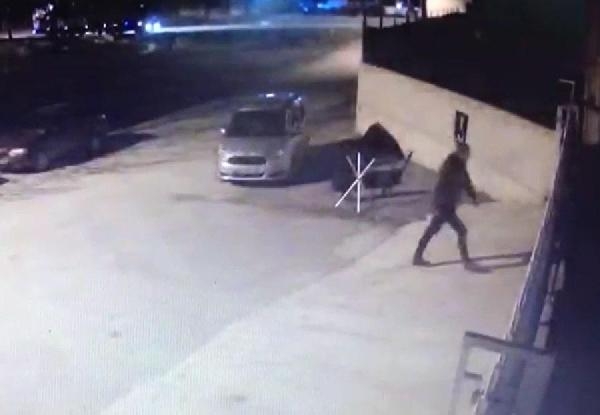 Adli kontrol imzasını attı, 1 saat sonra hırsızlık yaptı