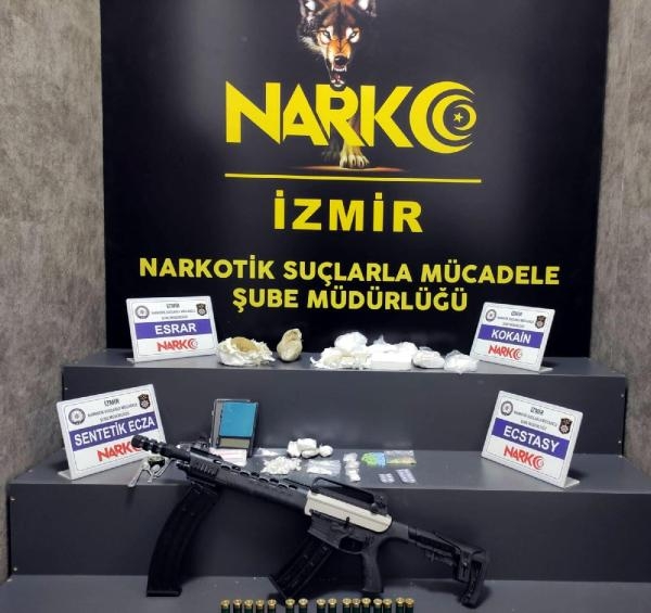 İzmir'deki torbacılara operasyon: 10 tutuklama