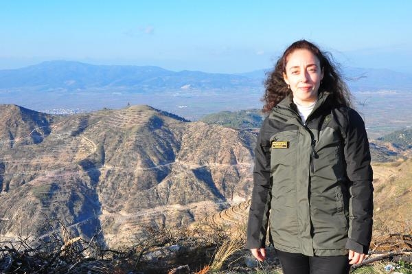 Manisa'da yanan alanda 300 bin fidan toprakla buluşturuldu